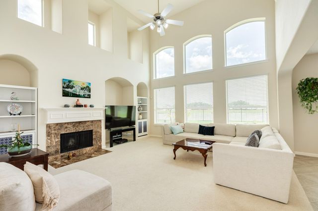 8 Terra Bella Drive, Manvel, TX 77578