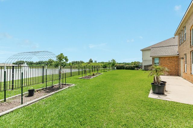 8 Terra Bella Drive, Manvel, TX 77578