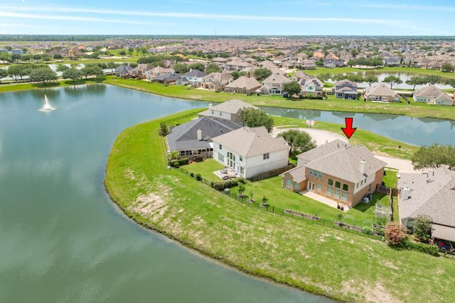 8 Terra Bella Drive, Manvel, TX 77578