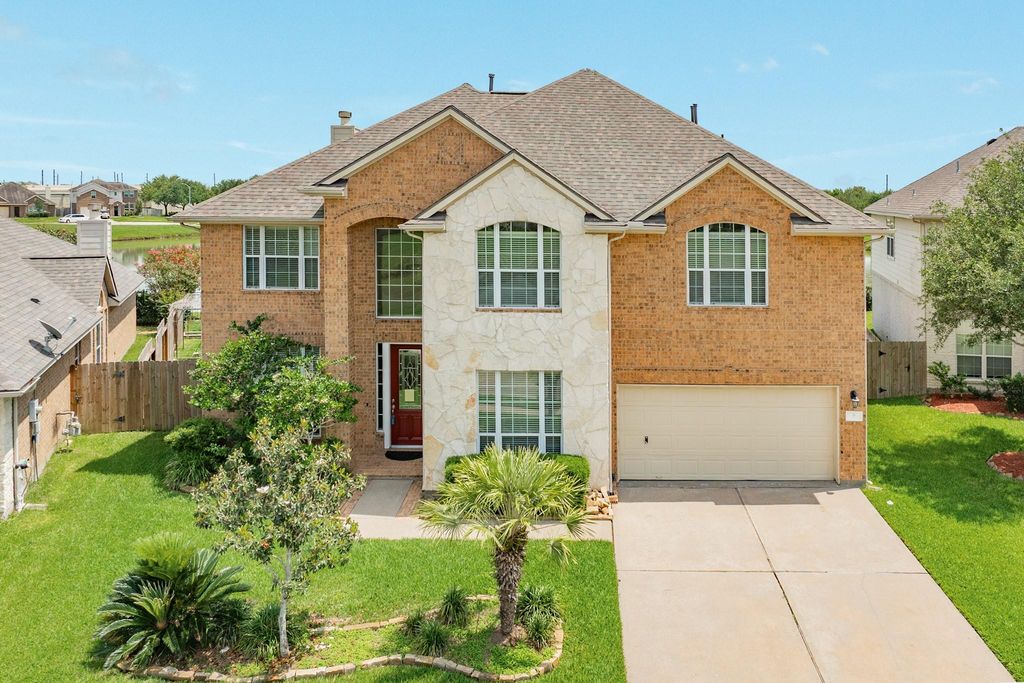 8 Terra Bella Drive, Manvel, TX 77578