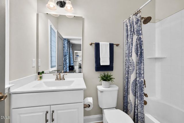 235 Weddington Park Lane, Apex, NC 27523
