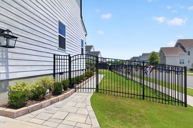 235 Weddington Park Lane, Apex, NC 27523