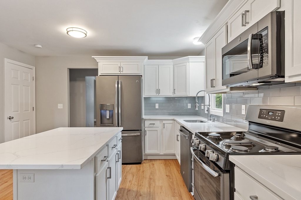 87 Roosevelt Street, Fitchburg, MA 01420