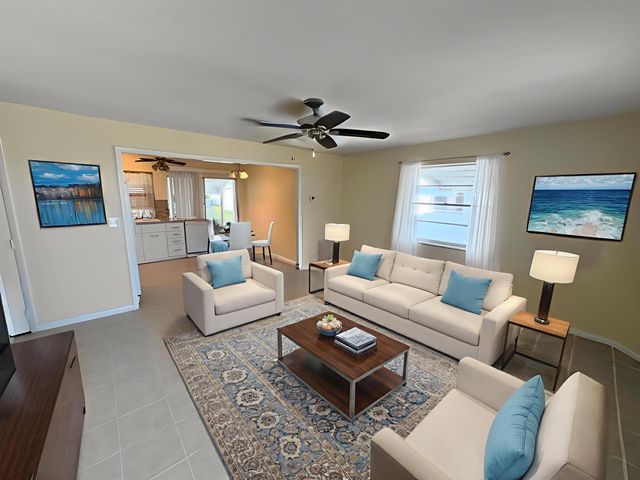 604 SW 15th Street SW, Boynton Beach, FL 33426