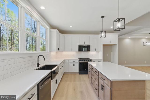 86 PROMISE LN, Bumpass, VA 23024