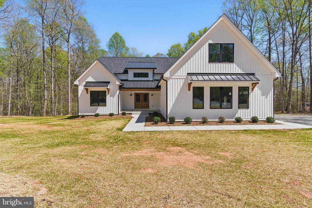 86 PROMISE LN, Bumpass, VA 23024