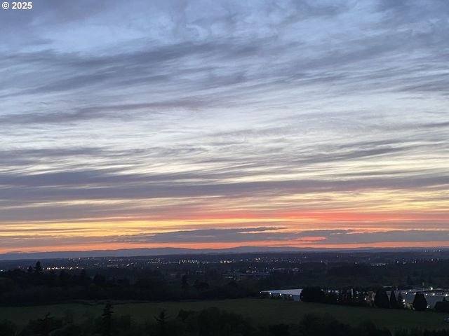 2009 Nw KLICKITAT St, Camas, WA 98607