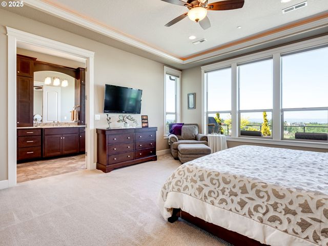 2009 Nw KLICKITAT St, Camas, WA 98607