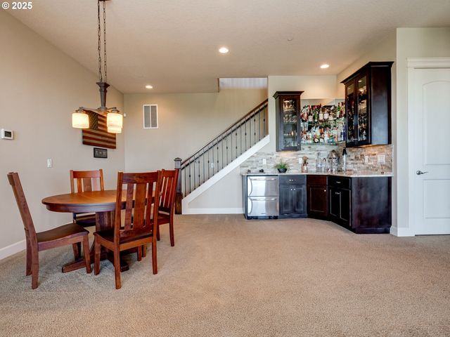 2009 Nw KLICKITAT St, Camas, WA 98607