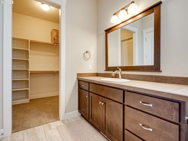 2009 Nw KLICKITAT St, Camas, WA 98607