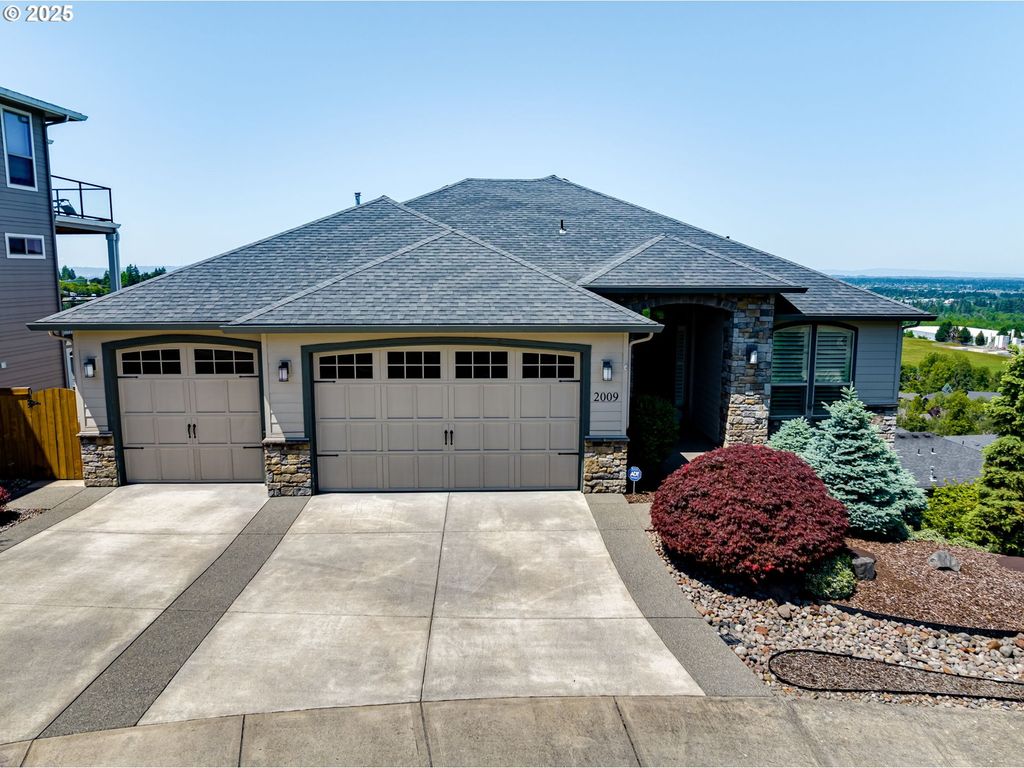 2009 Nw KLICKITAT St, Camas, WA 98607