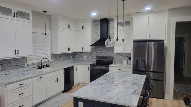 431 Rose Dr, Decherd, TN 37324