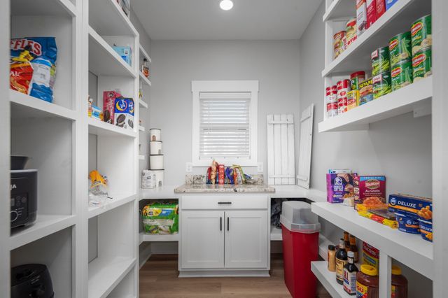 431 Rose Dr, Decherd, TN 37324