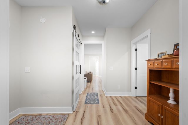 431 Rose Dr, Decherd, TN 37324