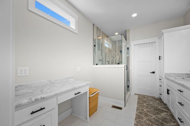 431 Rose Dr, Decherd, TN 37324