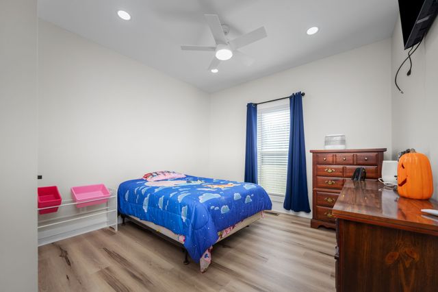 431 Rose Dr, Decherd, TN 37324