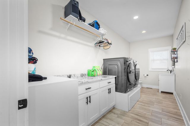 431 Rose Dr, Decherd, TN 37324