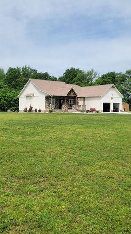 431 Rose Dr, Decherd, TN 37324