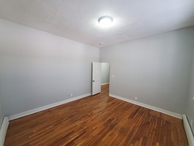 10 Abbottsford 3, Boston, MA 02121