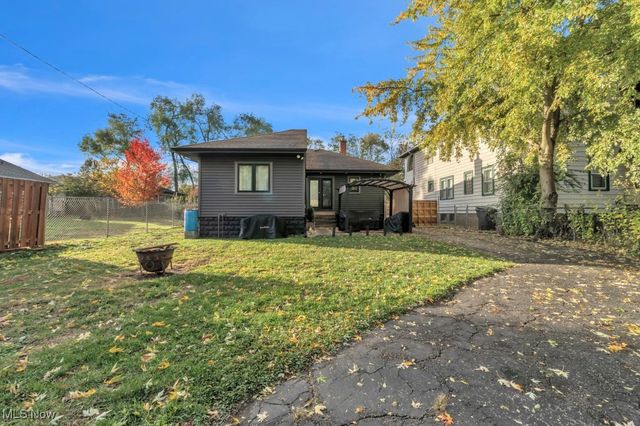 18904 Mitchell Avenue, Rocky River, OH 44116