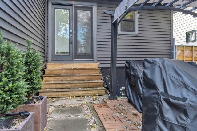 18904 Mitchell Avenue, Rocky River, OH 44116