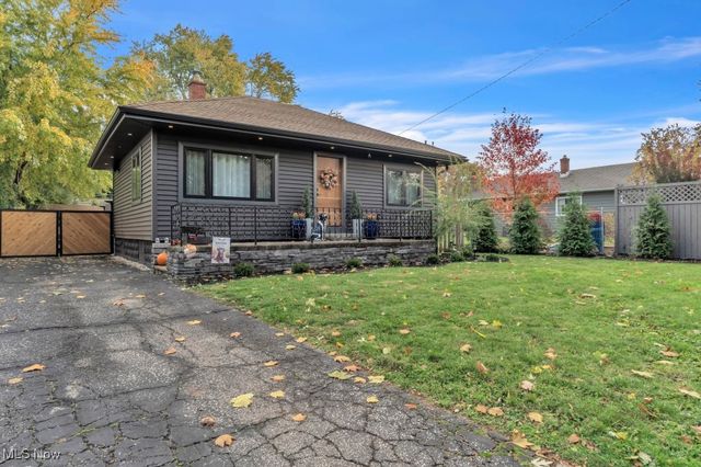 18904 Mitchell Avenue, Rocky River, OH 44116