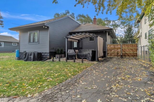 18904 Mitchell Avenue, Rocky River, OH 44116