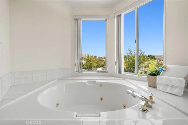 5048 Trojan Court, Riverside, CA 92507