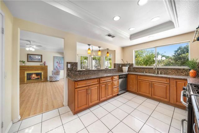 5048 Trojan Court, Riverside, CA 92507