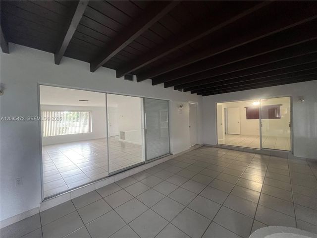 6531 W 8th Avenue, Hialeah, FL 33012