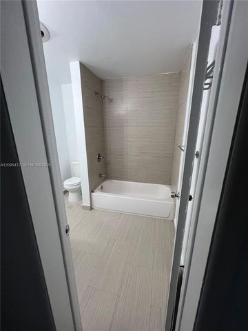 6531 W 8th Avenue, Hialeah, FL 33012