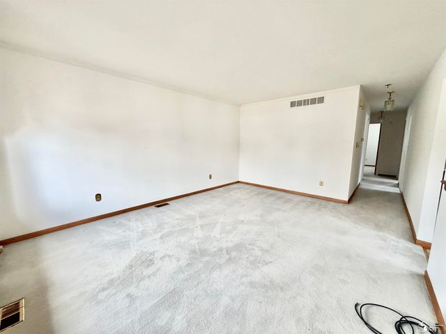 25920 Reeck Road, Woodhaven, MI 48183