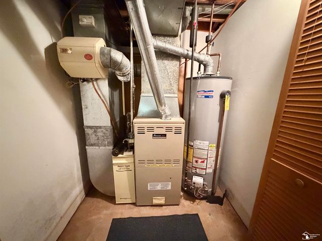 25920 Reeck Road, Woodhaven, MI 48183