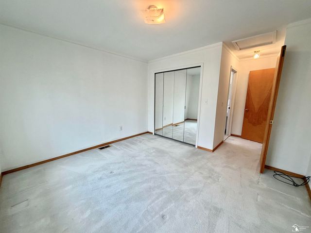 25920 Reeck Road, Woodhaven, MI 48183