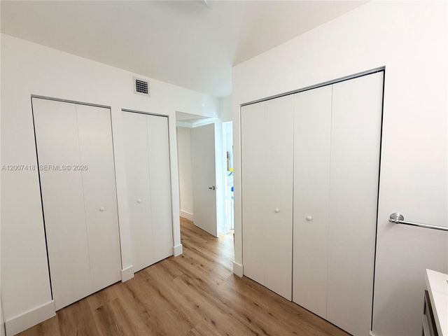 3701 N Country Club Drive 607, Aventura, FL 33180