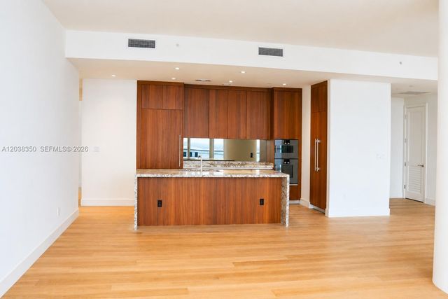 175 SE 25th Rd 3103, Miami, FL 33129