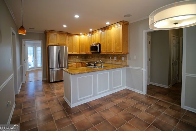 923 Grandview Way NW, Acworth, GA 30101