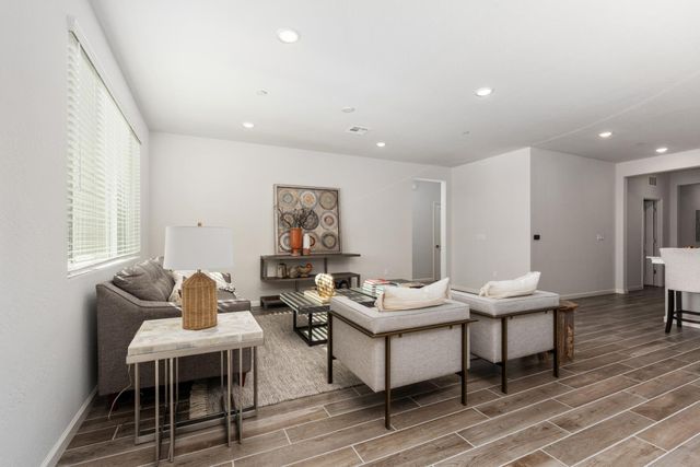 659 Solar Lane, Clovis, CA 93619