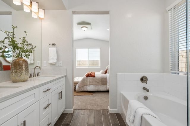 659 Solar Lane, Clovis, CA 93619