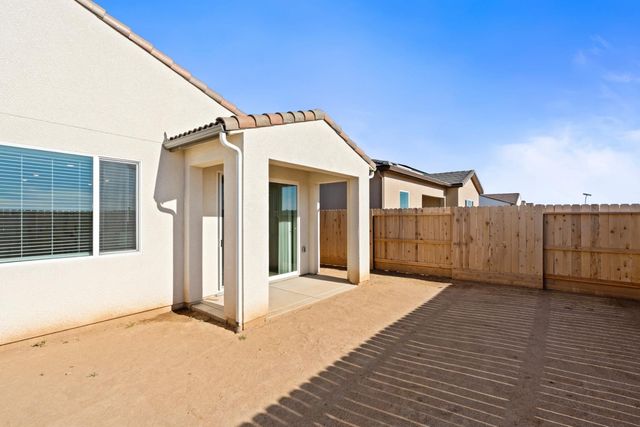 659 Solar Lane, Clovis, CA 93619