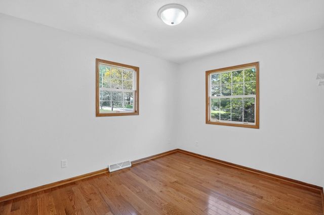 4101 Horseshoe Drive, Cedar Falls, IA 50613