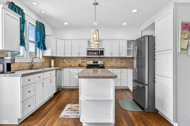 4190 W 100 N, Bargersville, IN 46106