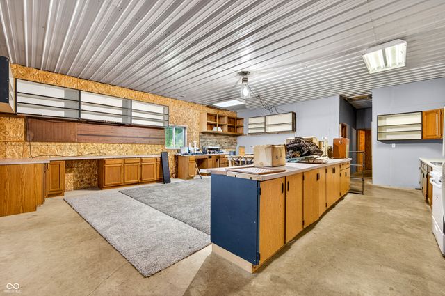 4190 W 100 N, Bargersville, IN 46106