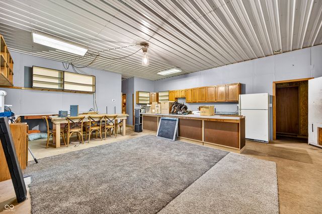 4190 W 100 N, Bargersville, IN 46106