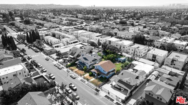 1439 12th Avenue, Los Angeles, CA 90019