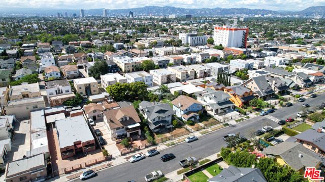 1439 12th Avenue, Los Angeles, CA 90019