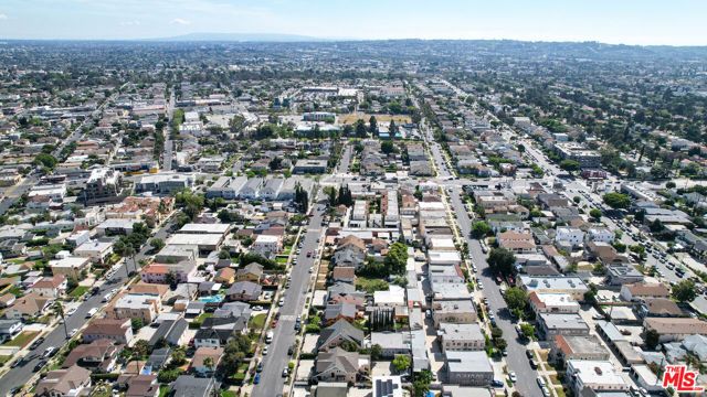 1439 12th Avenue, Los Angeles, CA 90019