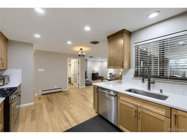 411 Leyden St, Denver, CO 80220