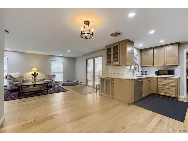 411 Leyden St, Denver, CO 80220