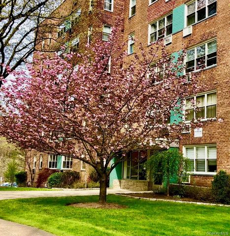 76 DeHaven Drive 3M, Yonkers, NY 10703